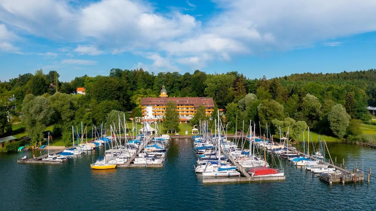 Yachthotel Chiemsee Gmbh Prien am Chiemsee Hotel
