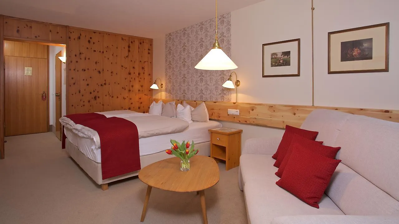 Yachthotel Chiemsee Gmbh Prien am Chiemsee